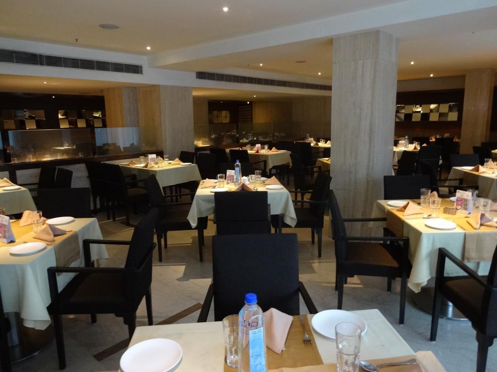Hotel Minerva Grand Banjara Hyderabad Esterno foto