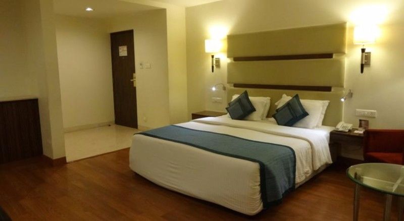 Hotel Minerva Grand Banjara Hyderabad Esterno foto